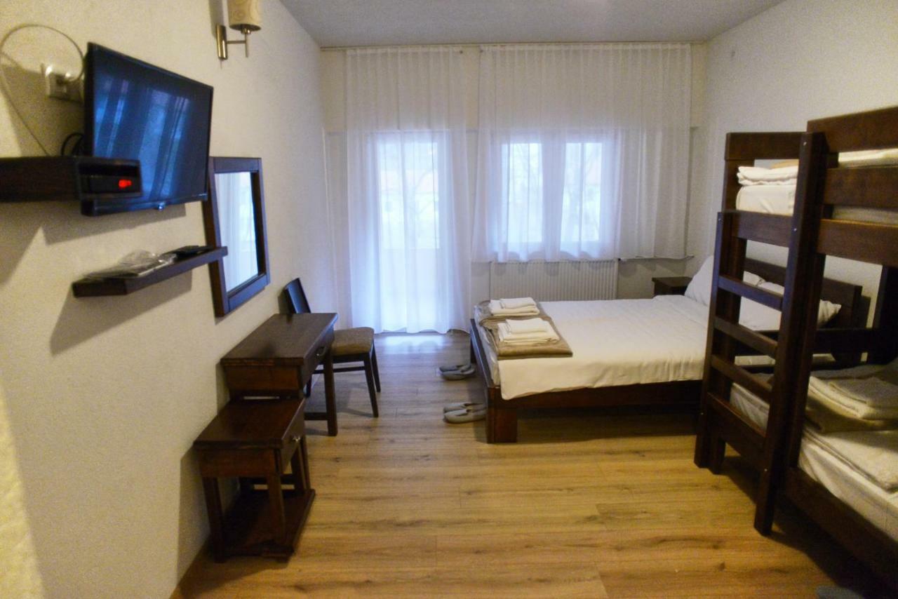 Restoran Sa Prenocistem Gornjak Krepoljin Экстерьер фото